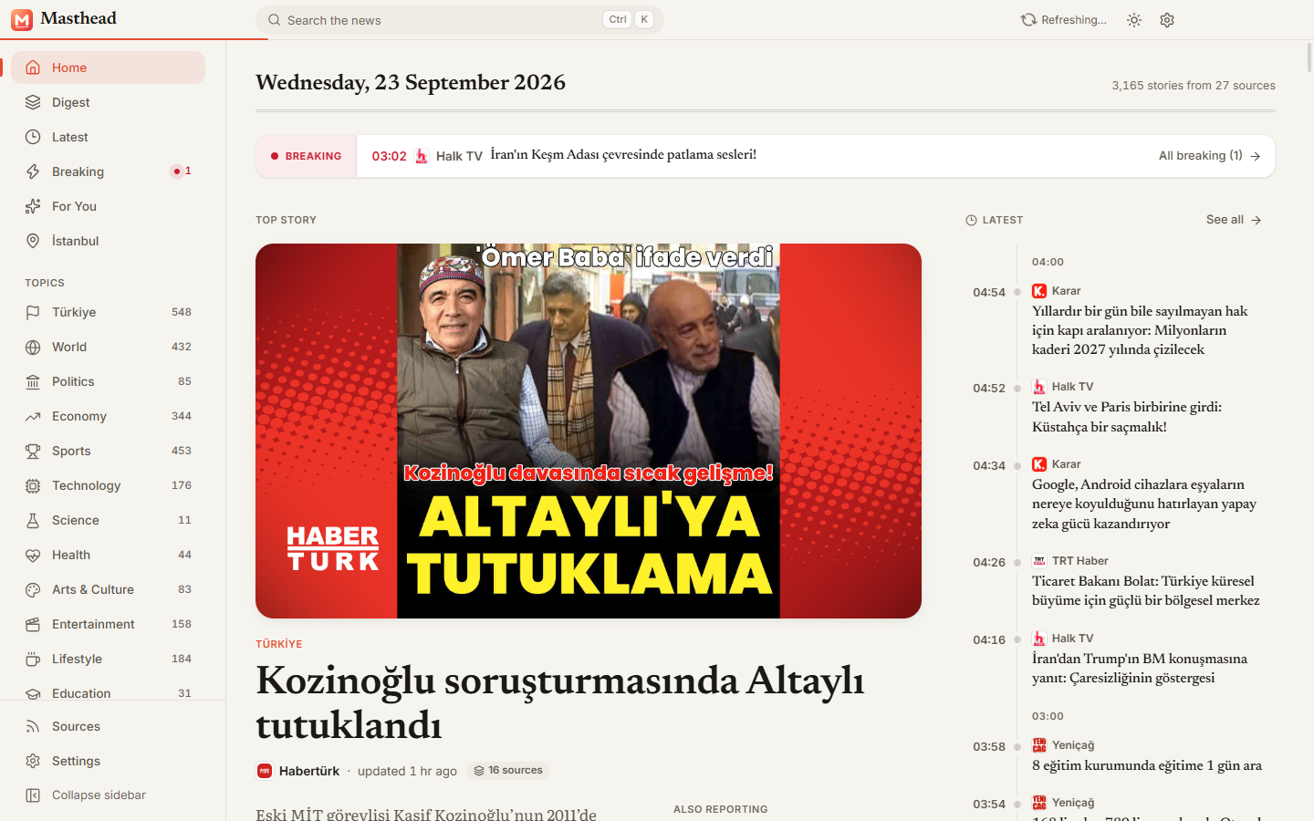 Masthead's front page: a breaking-news bar, a top story covered by 16 sources, and a live timeline of the latest headlines